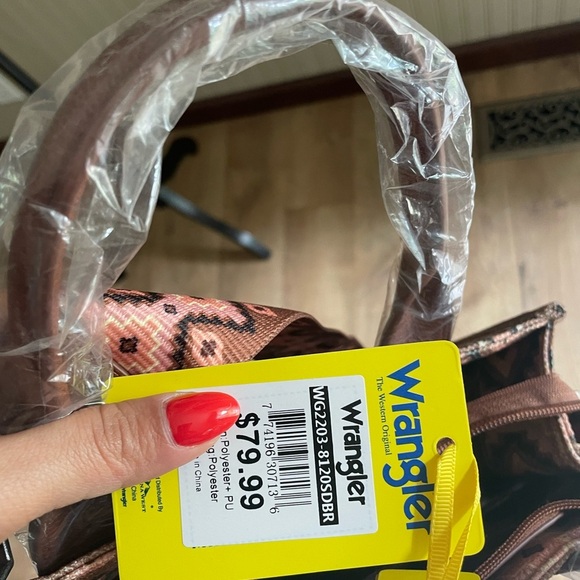 Wrangler Aztec Print Tote Bag - Brown & pink - Picture 6 of 14